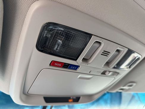 Used 2017 Subaru Outback 2.5i Limited image 29