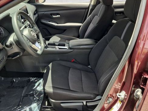 Used 2024 Nissan Sentra SV FWD image 15