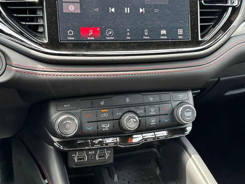 New 2026 Dodge Durango GT w/ Blacktop Package AWD/4WD image 15