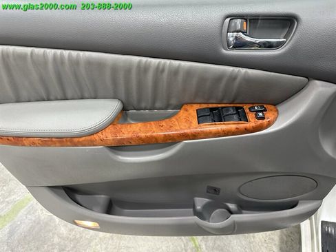 Used 2009 Toyota Sienna XLE image 25