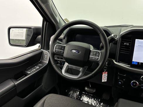 Used 2025 Ford F150 XLT w/ Equipment Group 301A Standard image 25