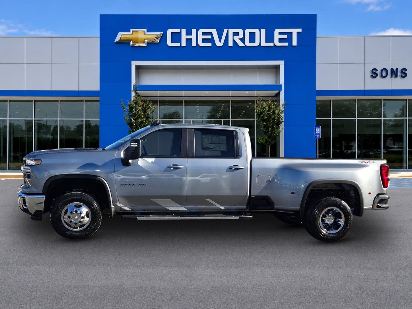 New 2026 Chevrolet Silverado 3500 LT w/ All Star Edition AWD/4WD image 8