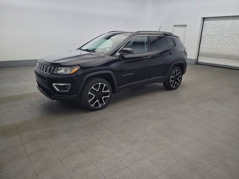 Used 2018 Jeep Compass Limited w/ Navigation Group AWD/4WD image 2