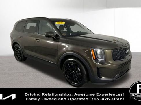 Used 2022 Kia Telluride SX w/ SX Prestige Package image 2