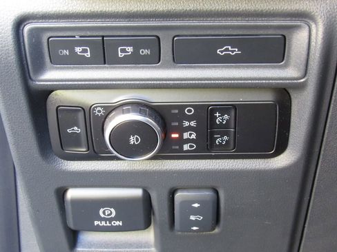 Used 2023 Ford F150 Platinum w/ Equipment Group 701A High AWD/4WD image 39