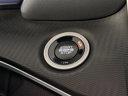Used 2024 Jeep Grand Cherokee Altitude AWD/4WD image 19