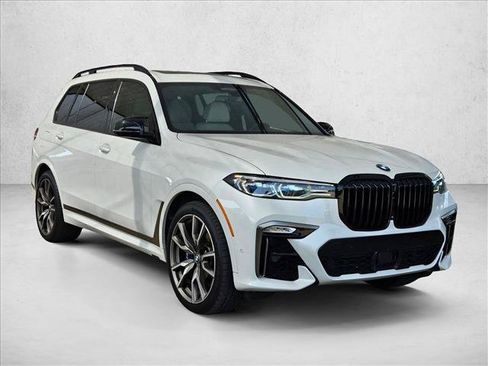 Used 2020 BMW X7 M50i AWD/4WD image 3