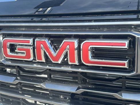 New 2026 GMC Sierra 2500 AT4 image 31