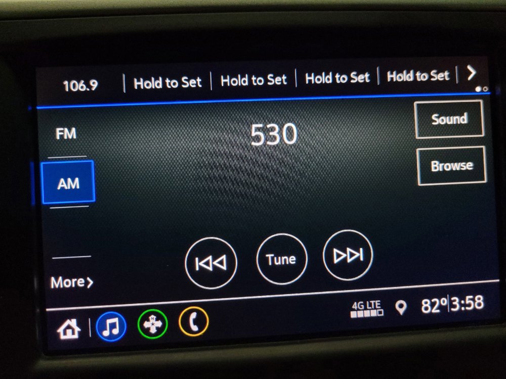 Used 2020 Chevrolet Sonic LT FWD image 25