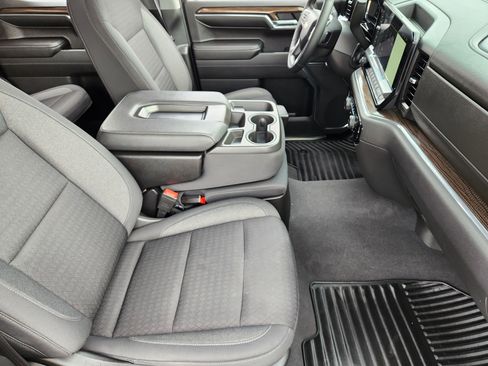 Used 2023 Chevrolet Silverado 1500 LT image 14