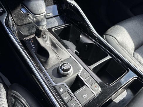 Used 2022 Kia Sorento SX image 32