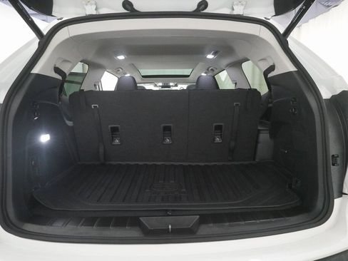 Used 2025 Subaru Ascent Bronze Edition image 10