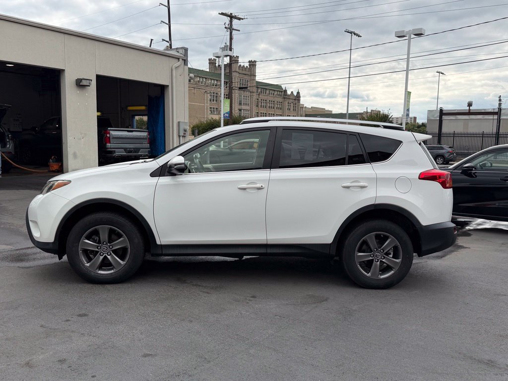 Used 2015 Toyota RAV4 XLE AWD/4WD image 27