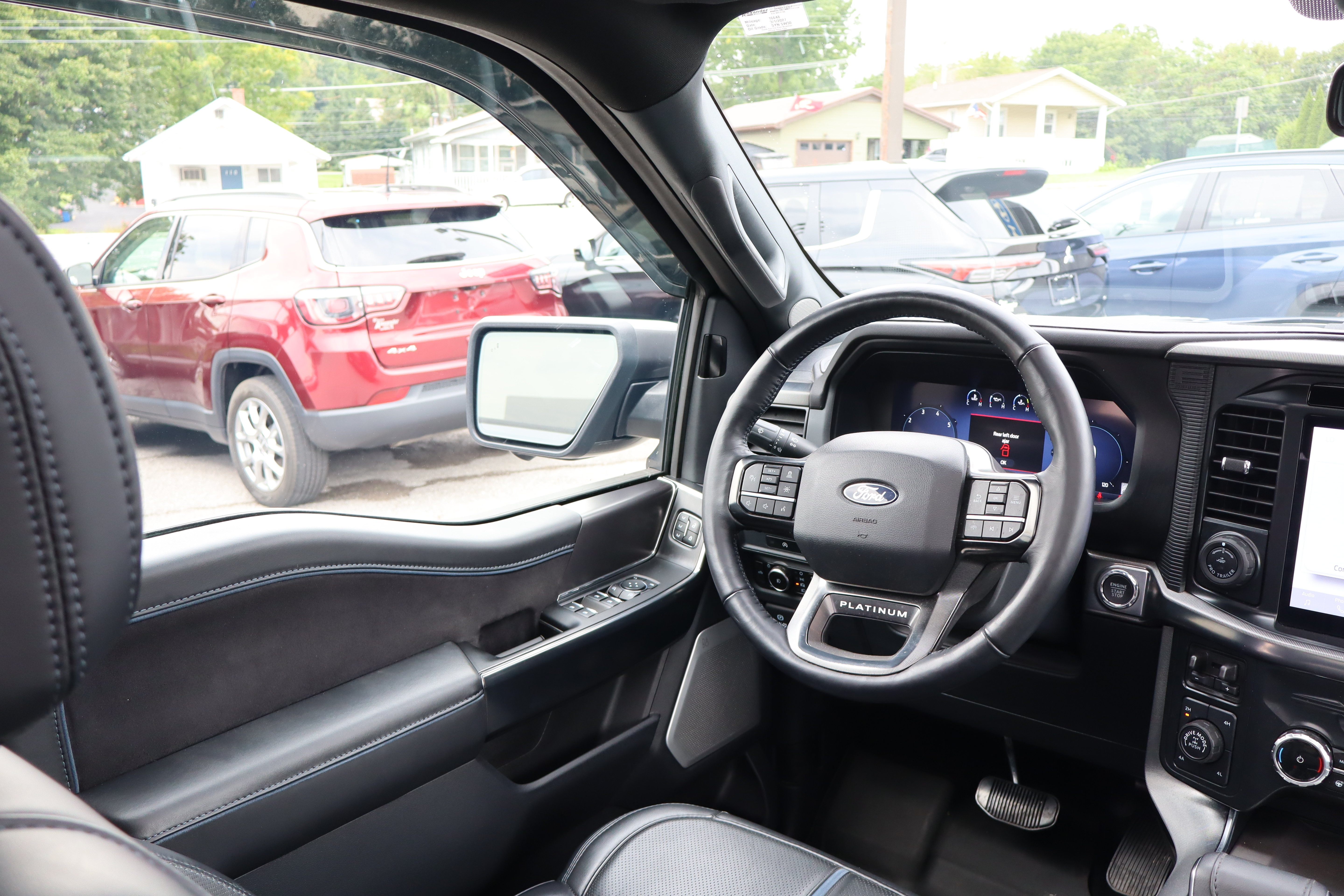 Used 2025 Ford F150 Platinum w/ Equipment Group 702A High AWD/4WD image 17