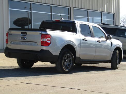 Used 2024 Ford Maverick XLT image 3