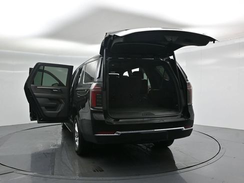 Used 2025 Chevrolet Tahoe LT image 32