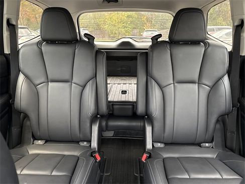 Used 2020 Subaru Ascent Limited image 29