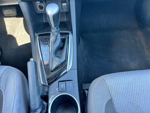 Used 2019 Toyota Corolla LE FWD image 19