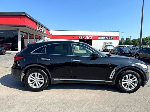 Used 2016 INFINITI QX70 AWD image 2