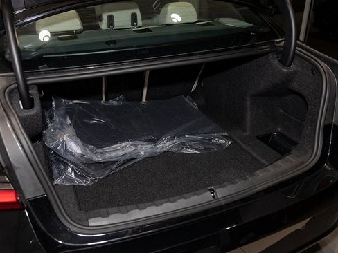 Used 2026 BMW 330i xDrive Sedan w/ Premium Package image 11