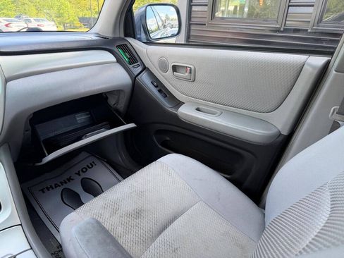 Used 2007 Toyota Highlander Sport FWD image 18