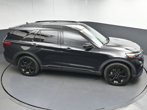 Used 2022 Ford Explorer ST-Line w/ Class IV Trailer Tow Package image 33