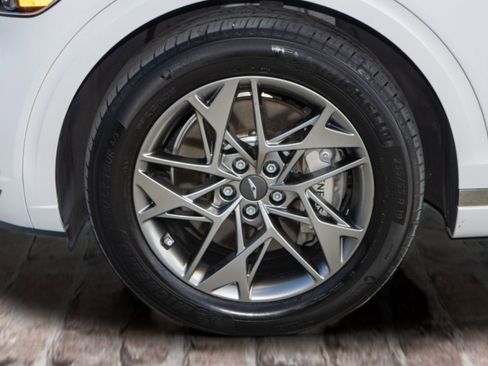 Used 2024 Genesis GV70 2.5T image 37