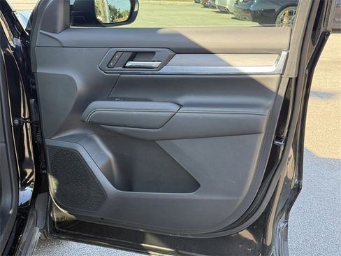 Used 2025 GMC Terrain Elevation image 35