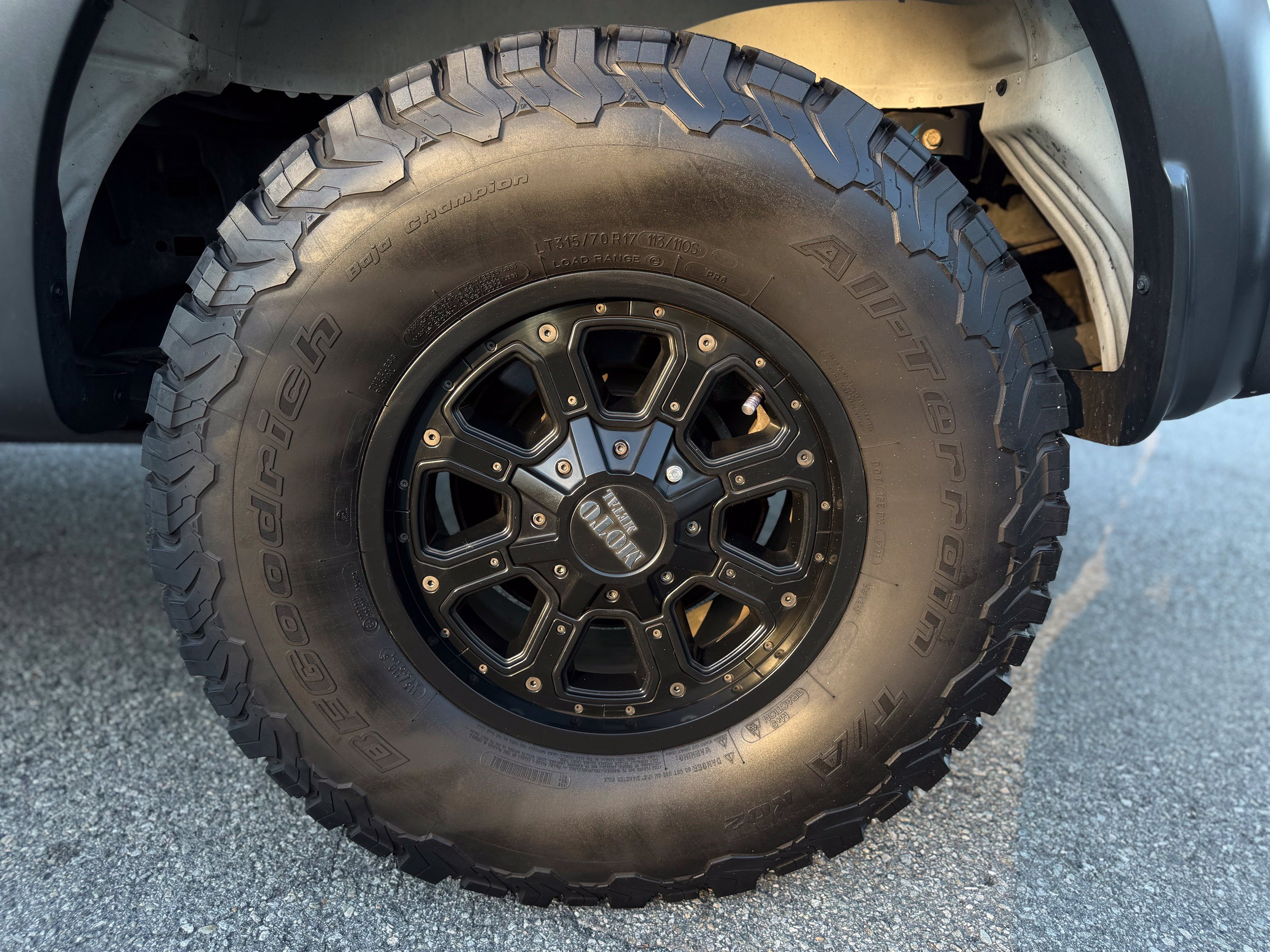 Used 2017 Ford F150 Raptor w/ Equipment Group 802A Luxury AWD/4WD image 38