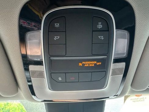 Used 2022 Hyundai Santa Fe SEL FWD image 20