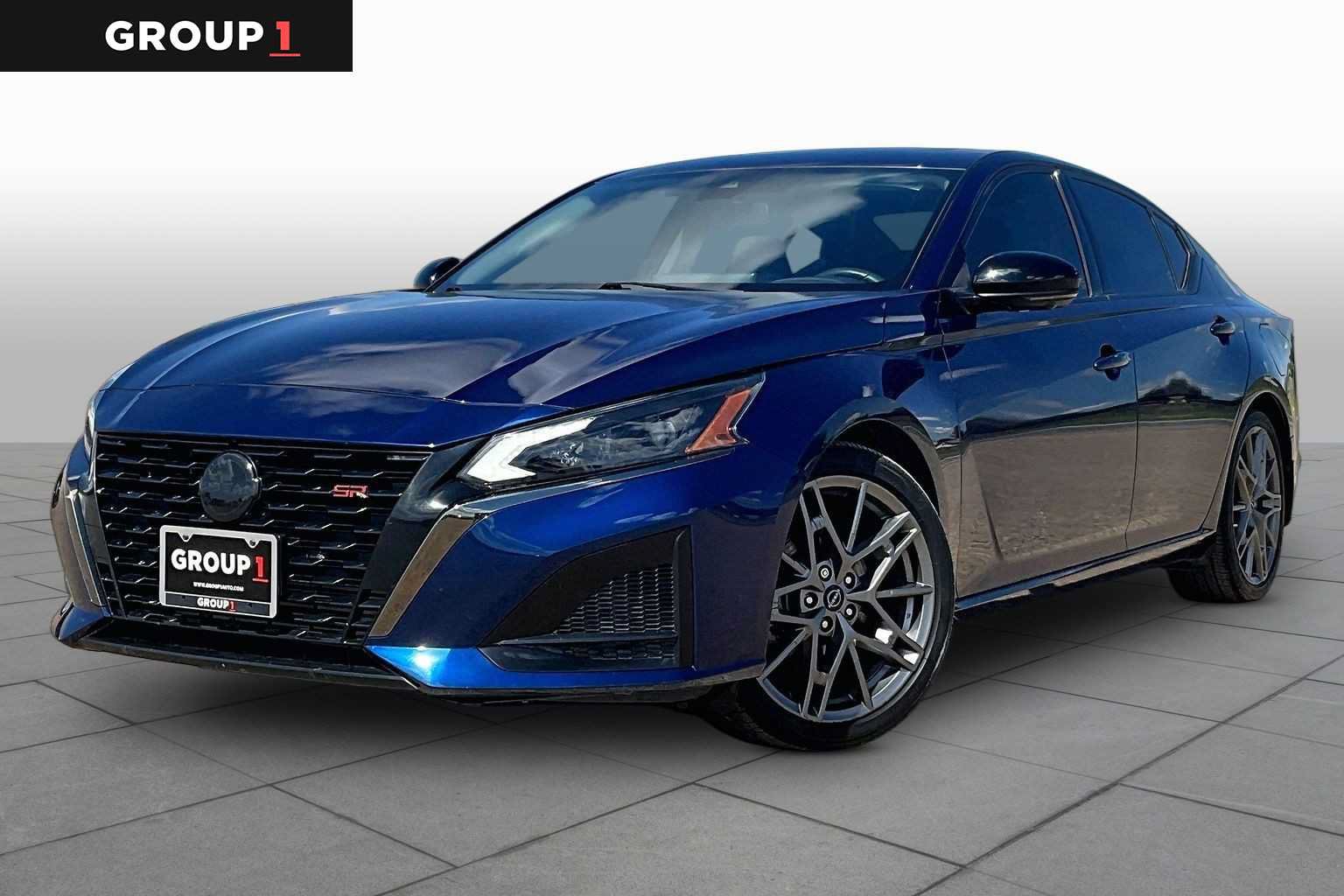 Used 2023 Nissan Altima 2.0 SR FWD image 1