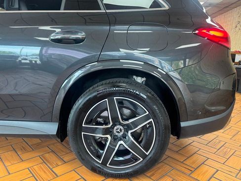 Used 2025 Mercedes-Benz GLC 350e 4MATIC w/ AMG Line image 16