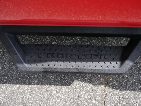 Used 2025 Nissan Frontier Pro-X RWD image 23
