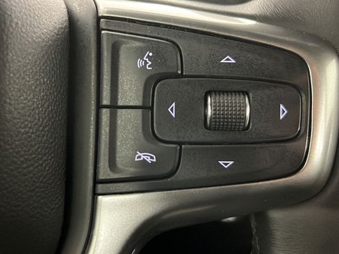 Used 2021 Chevrolet Silverado 1500 LTZ w/ Technology Package AWD/4WD image 26