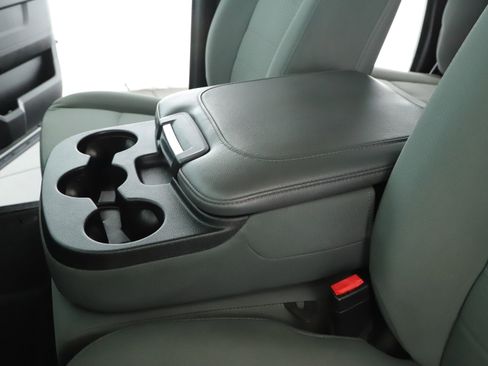 Certified 2018 RAM 1500 Express w/ Express Value Package image 5