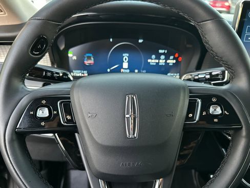 Used 2023 Lincoln Corsair FWD w/ Equipment Group 101A image 23