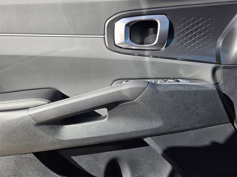 New 2026 Kia Sorento S w/ S Panoramic Sunroof Package image 24