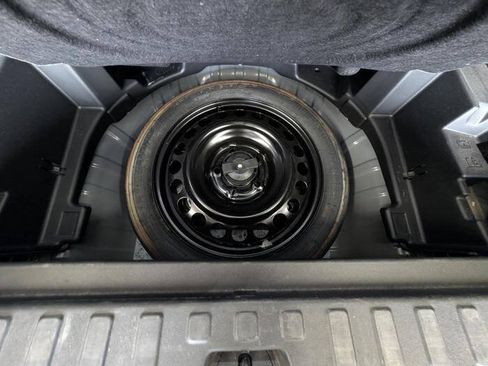 Used 2022 Chevrolet Equinox LS FWD image 25
