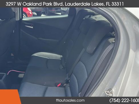 Used 2019 Toyota Yaris LE FWD image 25