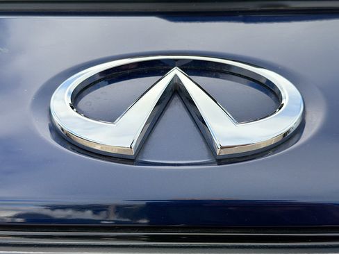 Used 2023 INFINITI QX60 Luxe w/ Performance Audio Package image 11