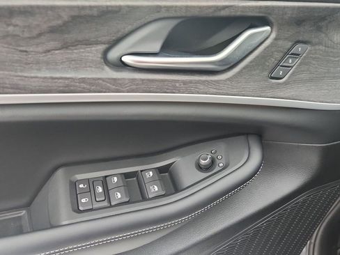 New 2025 Jeep Grand Cherokee L Limited w/ Black Appearance Package image 5