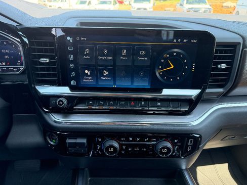 Used 2024 Chevrolet Silverado 1500 High Country AWD/4WD image 27