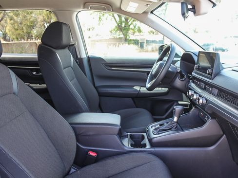 Used 2025 Honda CR-V LX image 18