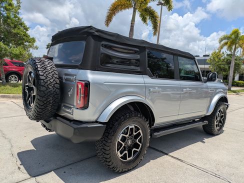 Used 2021 Ford Bronco Outer Banks AWD/4WD image 4