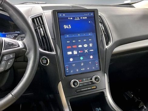 Used 2024 Ford Edge SEL image 10