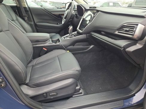 Used 2025 Subaru Outback Touring XT image 6