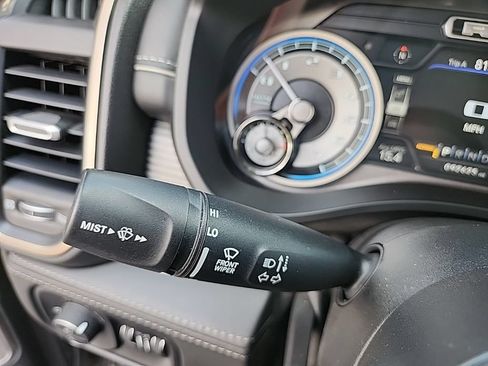 Used 2020 RAM 1500 Limited AWD/4WD image 16