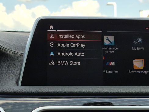 Used 2022 BMW 740i w/ Premium Package RWD image 33