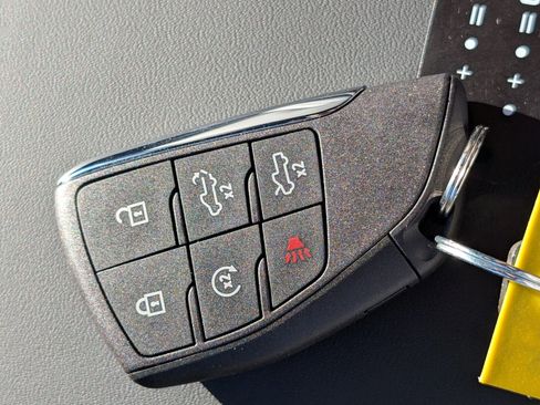 New 2026 GMC Sierra EV Elevation image 29