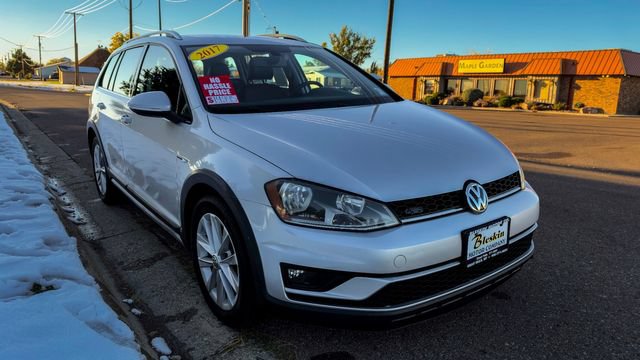 Used 2017 Volkswagen Golf Alltrack SE AWD/4WD image 3